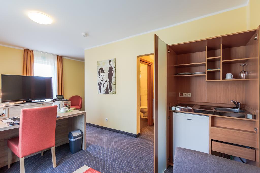 Hotel Kasserolle Siegburg Exterior photo